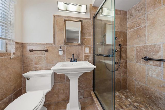 1702 MEREDITH LANE, Belleair, FL 33756