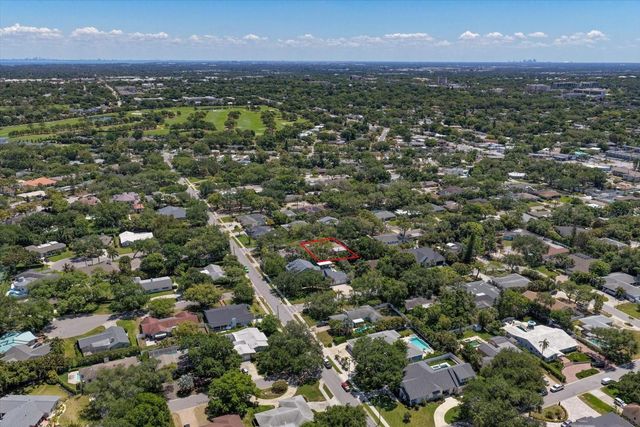 1702 MEREDITH LANE, Belleair, FL 33756