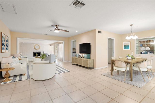 1702 MEREDITH LANE, Belleair, FL 33756