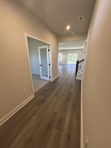 1920 Oak Drive, Murfreesboro, TN 37128