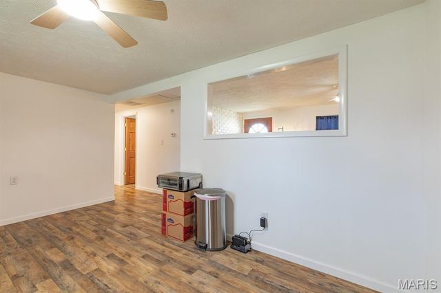 160 Harnett Avenue, Wood River, IL 62095
