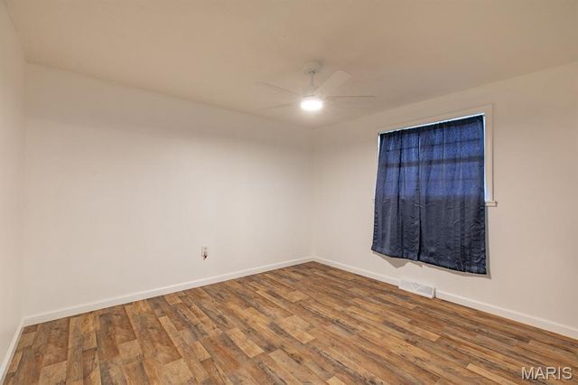 160 Harnett Avenue, Wood River, IL 62095
