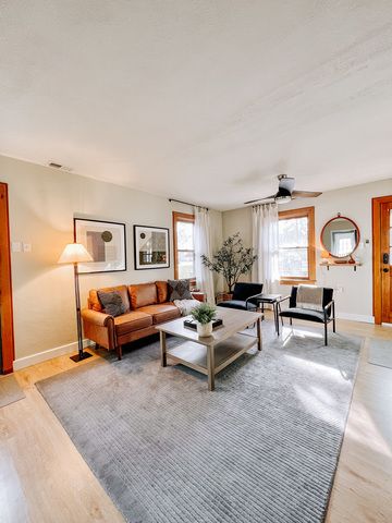 1116 Adelia Street, Downers Grove, IL 60516