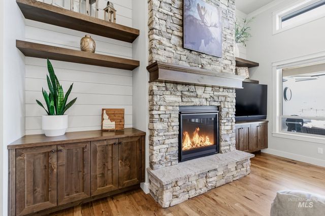 19265 N Eaglestone Place, Eagle, ID 83714