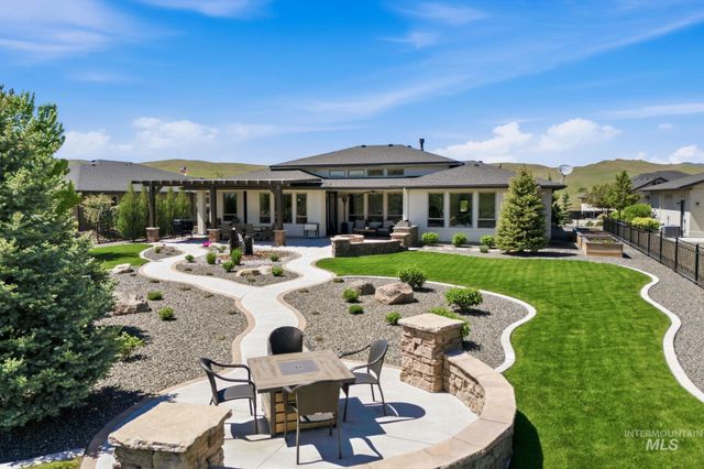 19265 N Eaglestone Place, Eagle, ID 83714
