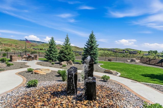 19265 N Eaglestone Place, Eagle, ID 83714