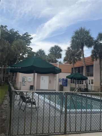7610 Stirling Road 205G, Davie, FL 33024