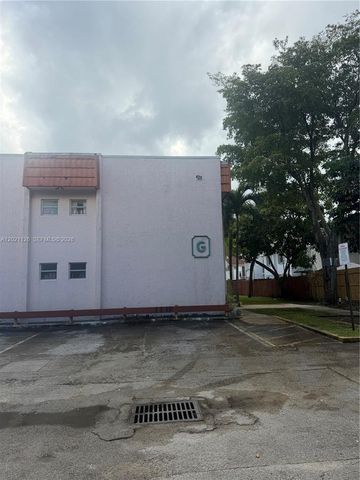 7610 Stirling Road 205G, Davie, FL 33024