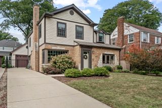 732 S Ashland Avenue S, La Grange, IL 60525