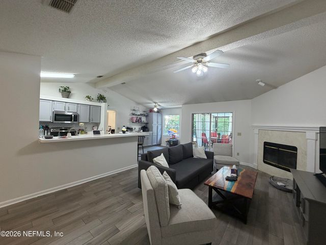 8078 MACNAUGHTON Drive, Jacksonville, FL 32244