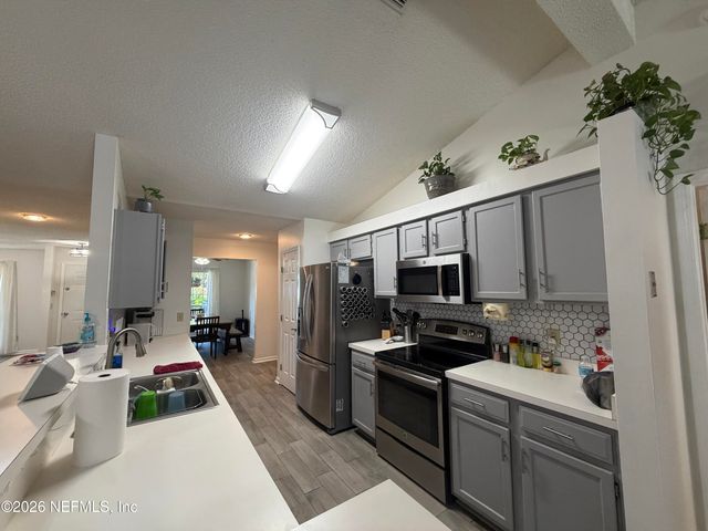 8078 MACNAUGHTON Drive, Jacksonville, FL 32244