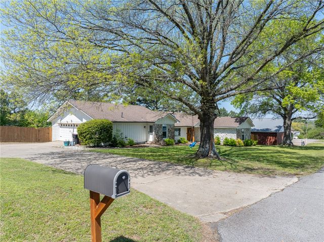 5708 Kenland Road, Fort Smith, AR 72903