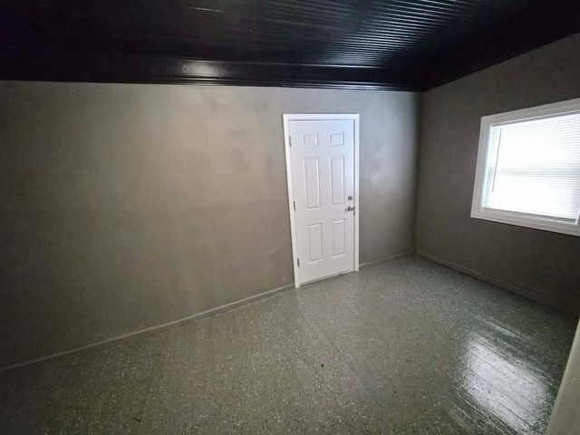 1234 W 72nd Street, Chicago, IL 60636