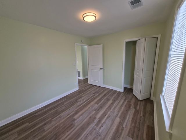 1234 W 72nd Street, Chicago, IL 60636