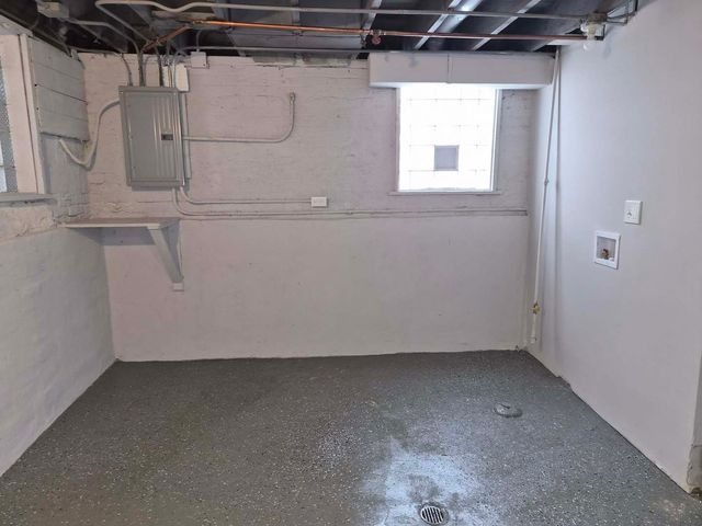 1234 W 72nd Street, Chicago, IL 60636