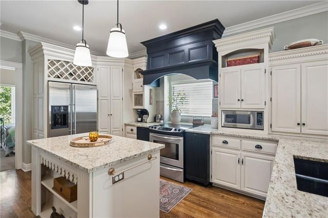 337 Cates Court, Liberty, MO 64068