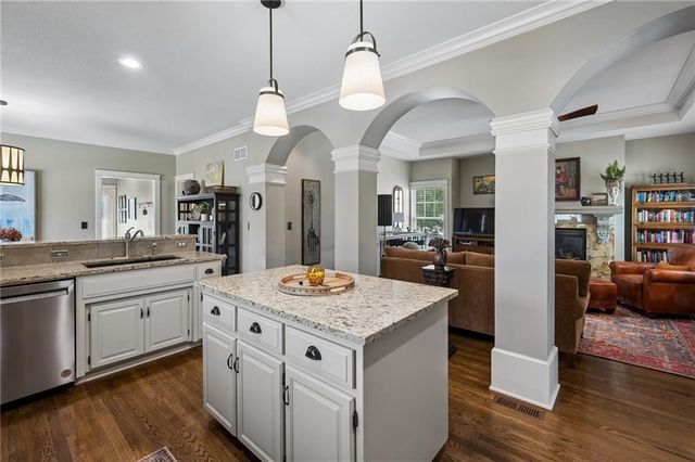 337 Cates Court, Liberty, MO 64068