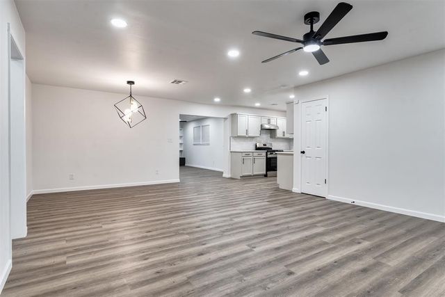 2521 N Redmond Avenue, Oklahoma City, OK 73127