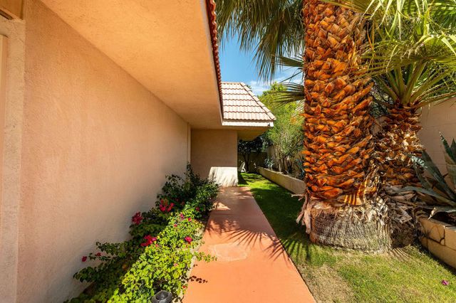 38580 Tandika Trail N, Palm Desert, CA 92211
