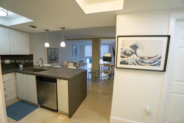 2951 S Bayshore Drive 716, Miami, FL 33133