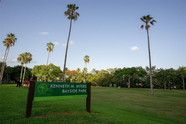 2951 S Bayshore Drive 716, Miami, FL 33133