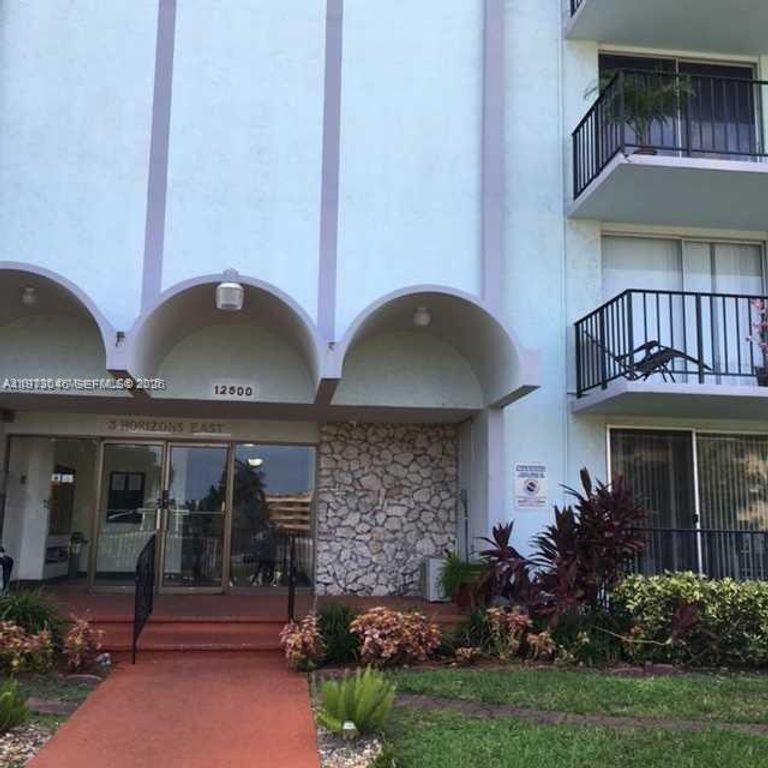 12500 NE 15 Avenue 207, North Miami, FL 33161