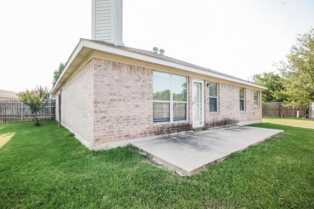 2705 Wildridge Court, Fort Worth, TX 76108