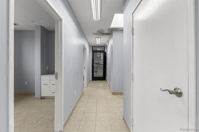 10801 W Warren Avenue, Dearborn, MI 48126