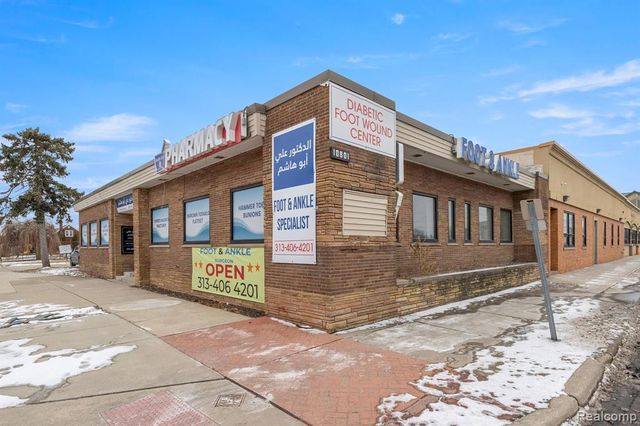 10801 W Warren Avenue, Dearborn, MI 48126