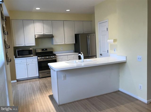 7507 LAMOYNE CT, Alexandria, VA 22315