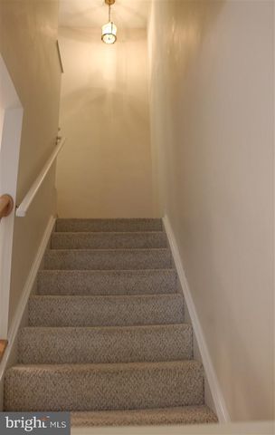 7507 LAMOYNE CT, Alexandria, VA 22315