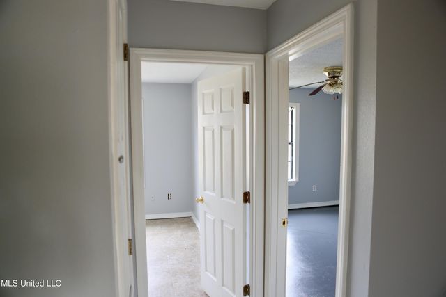 6157 Road 541, Kiln, MS 39556