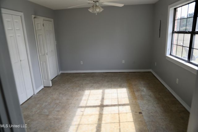 6157 Road 541, Kiln, MS 39556