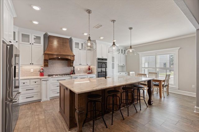 120 Affirmed Ave, Longview, TX 75602