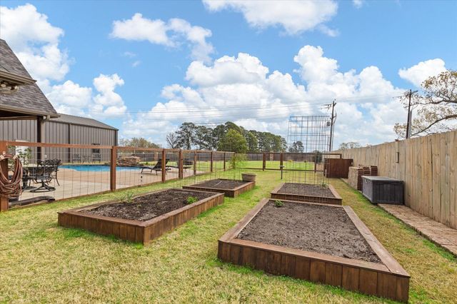 120 Affirmed Ave, Longview, TX 75602