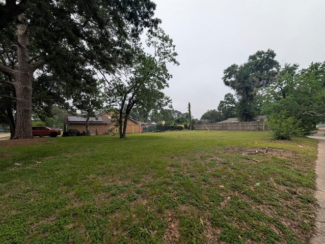 10525 Moorberry Lane, Houston, TX 77043