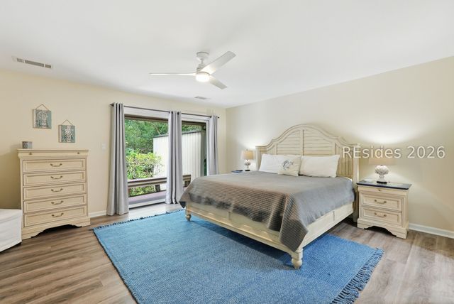 8 Pine Ct, Hilton Head Island, SC 29928