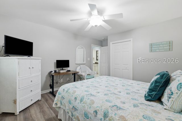 8 Pine Ct, Hilton Head Island, SC 29928