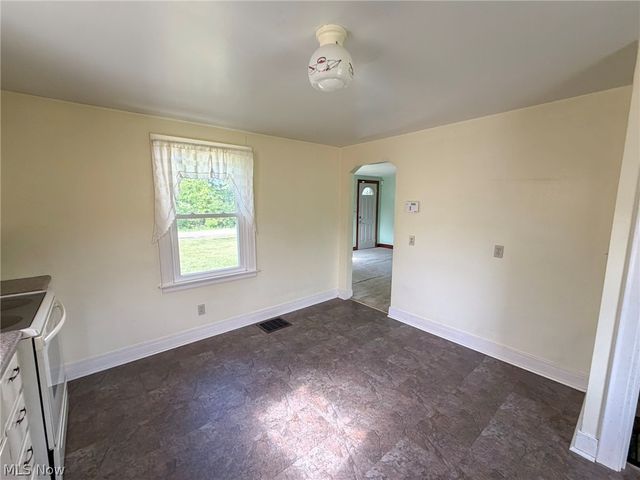 4453 Herner County Line Road, Southington, OH 44470