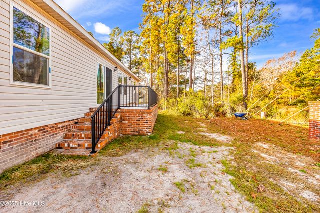 852 Yaupon Drive SW, Calabash, NC 28467