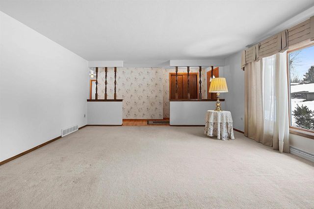 359 VAN CASTER, Green Bay, WI 54311