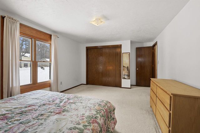 359 VAN CASTER, Green Bay, WI 54311