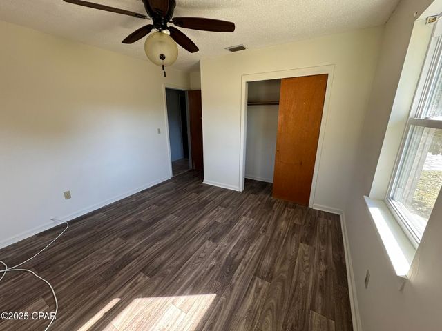 8126 Adams Street, Sneads, FL 32460