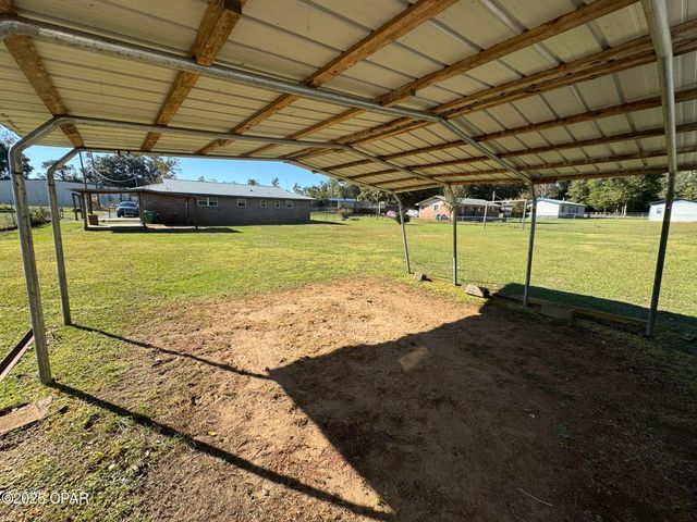 8126 Adams Street, Sneads, FL 32460