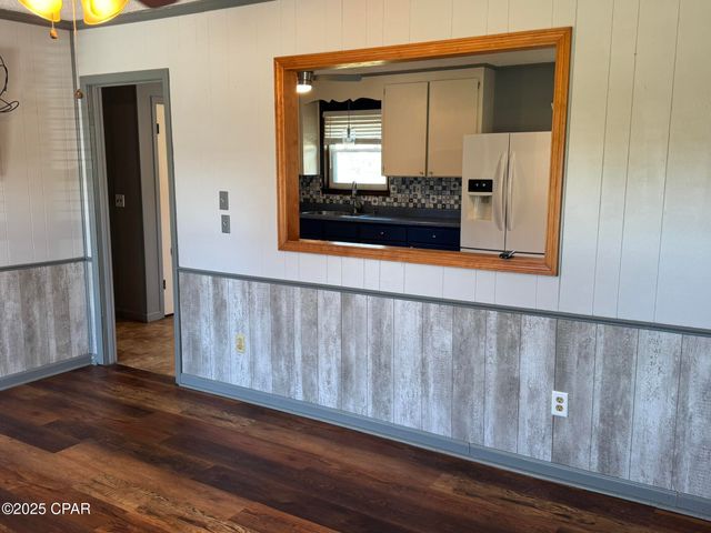 8126 Adams Street, Sneads, FL 32460