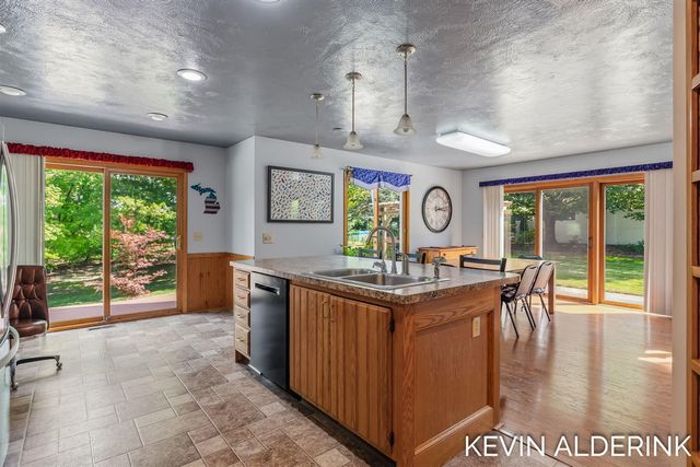8959 Ottogan Street, Holland, MI 49423