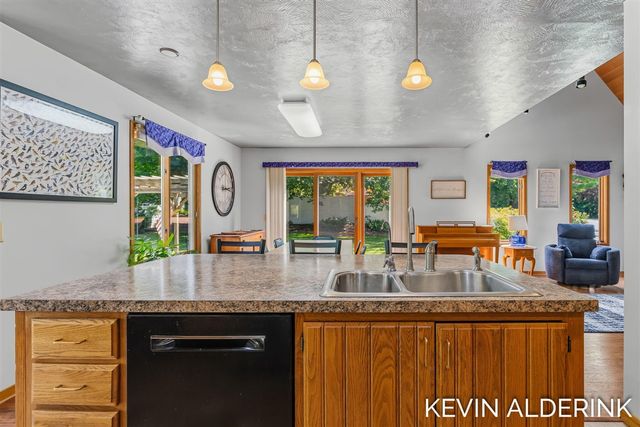 8959 Ottogan Street, Holland, MI 49423