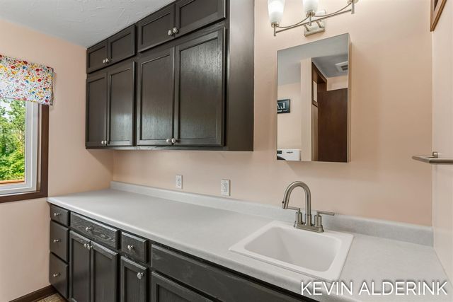 8959 Ottogan Street, Holland, MI 49423