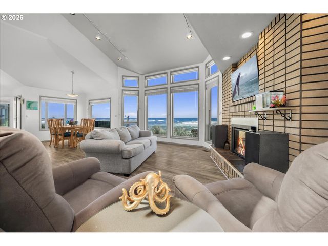 275 SALISHAN Dr, Gleneden Beach, OR 97388