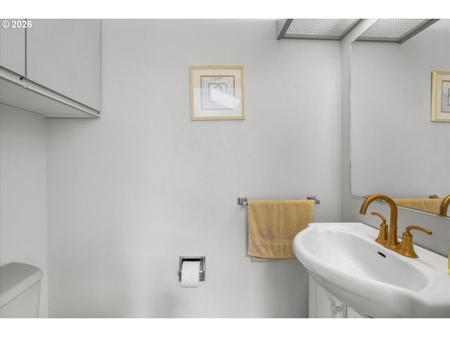 275 SALISHAN Dr, Gleneden Beach, OR 97388